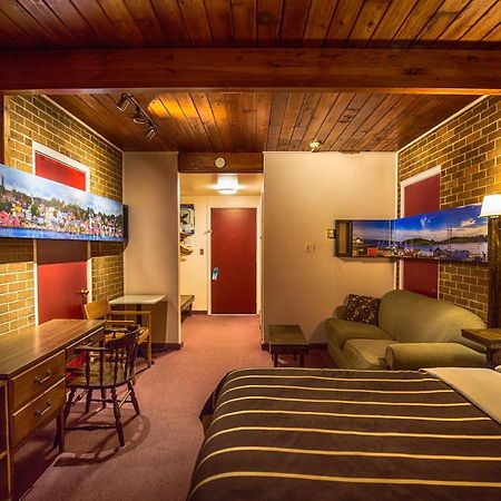 Wheelhouse Motel Луненберг Экстерьер фото