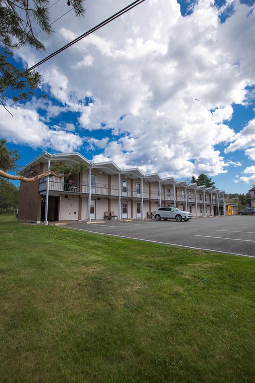 Wheelhouse Motel Луненберг Экстерьер фото
