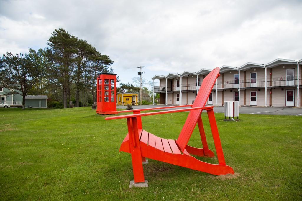 Wheelhouse Motel Луненберг Экстерьер фото