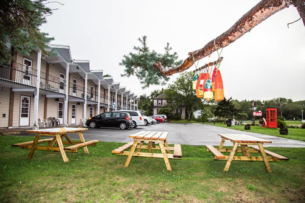 Wheelhouse Motel Луненберг Экстерьер фото