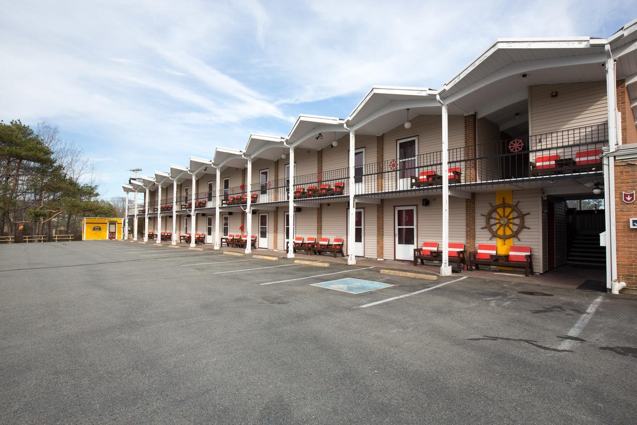 Wheelhouse Motel Луненберг Экстерьер фото